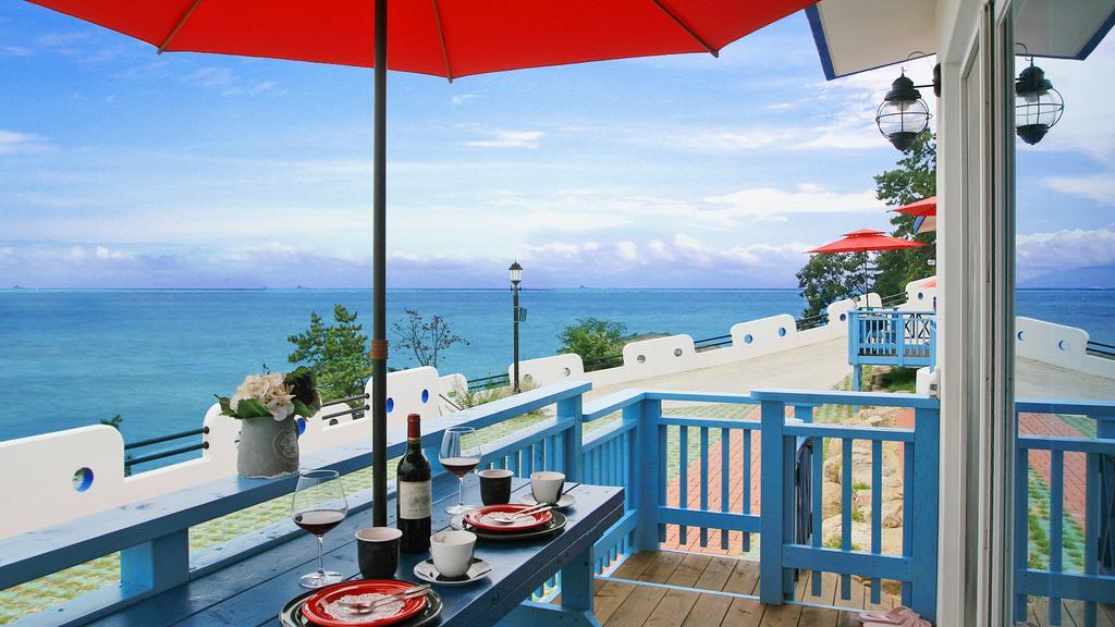 Blue & White Pension Намхэ Экстерьер фото